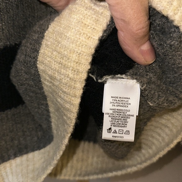 Nordstrom, sweater, size large - Picture 5 of 5